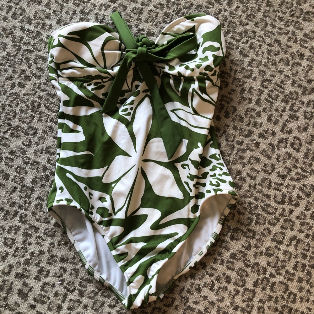 Retro green bathing suit! Great condition! Size 8